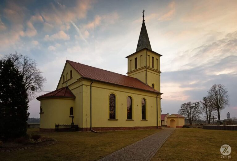 Kościół św. Anny w Bąkowicach